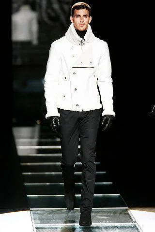 Look 32